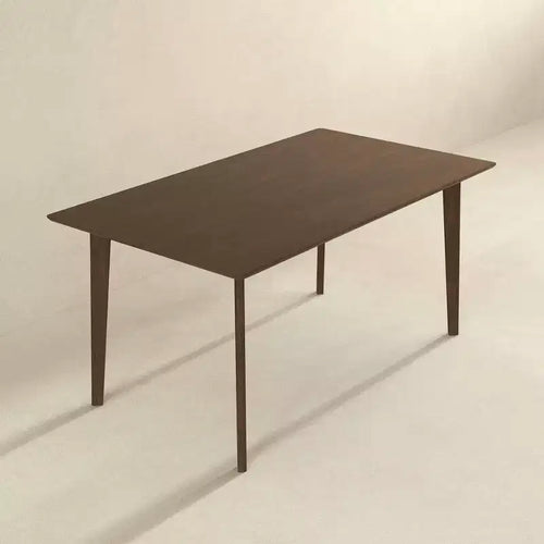 Ensemble de salle à manger 5 pièces en bois massif du milieu du siècle, Teinte noyer brun, Table à bords biseautés et 4 chaises, 4 places
