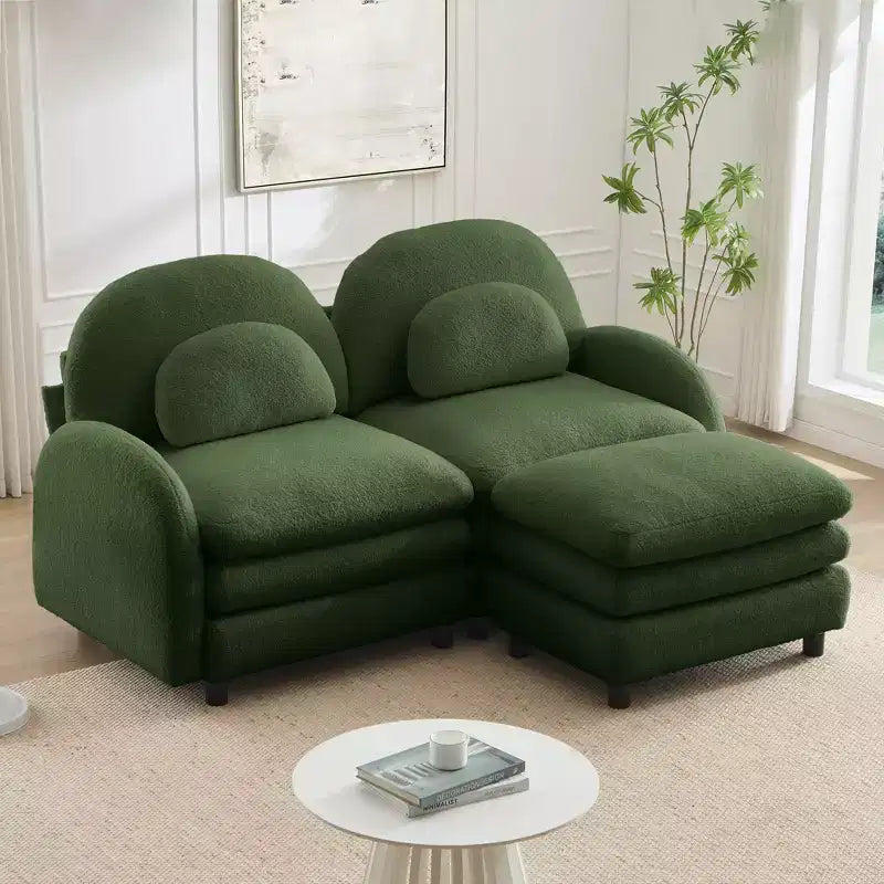Canapé sectionnel 2 places moderne Steini 117 de GDFStudio, rembourré en tissu peluche, avec coussins lombaires incurvés et pouf mobile