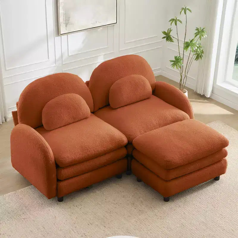 Canapé sectionnel 2 places moderne Steini 117 de GDFStudio, rembourré en tissu peluche, avec coussins lombaires incurvés et pouf mobile