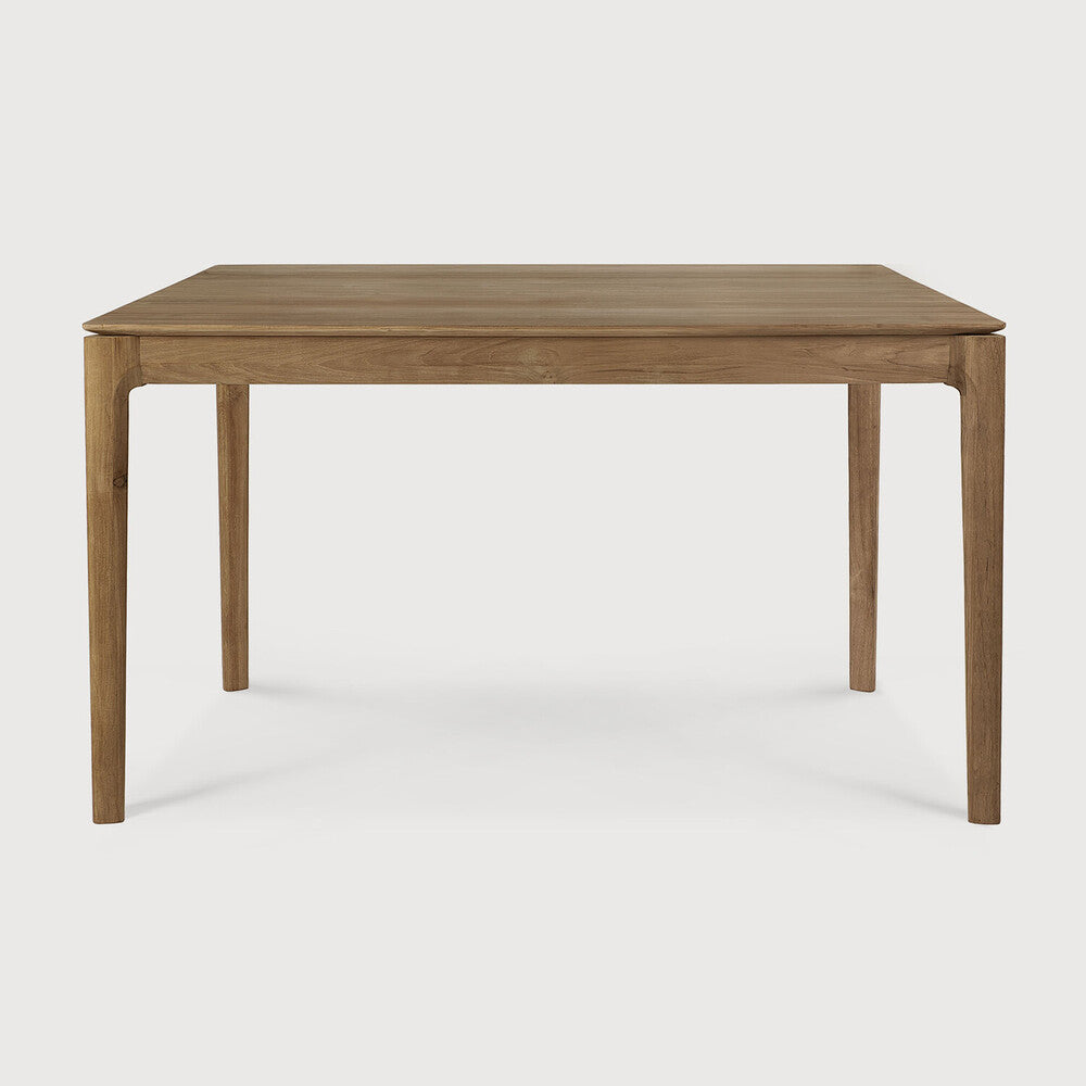 Table de salle à manger Airy en chêne massif avec plateau rectangulaire et cadre ouvert léger pour salle à manger
