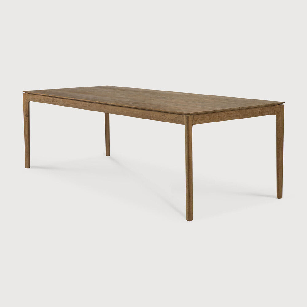 Table de salle à manger Airy en chêne massif avec plateau rectangulaire et cadre ouvert léger pour salle à manger