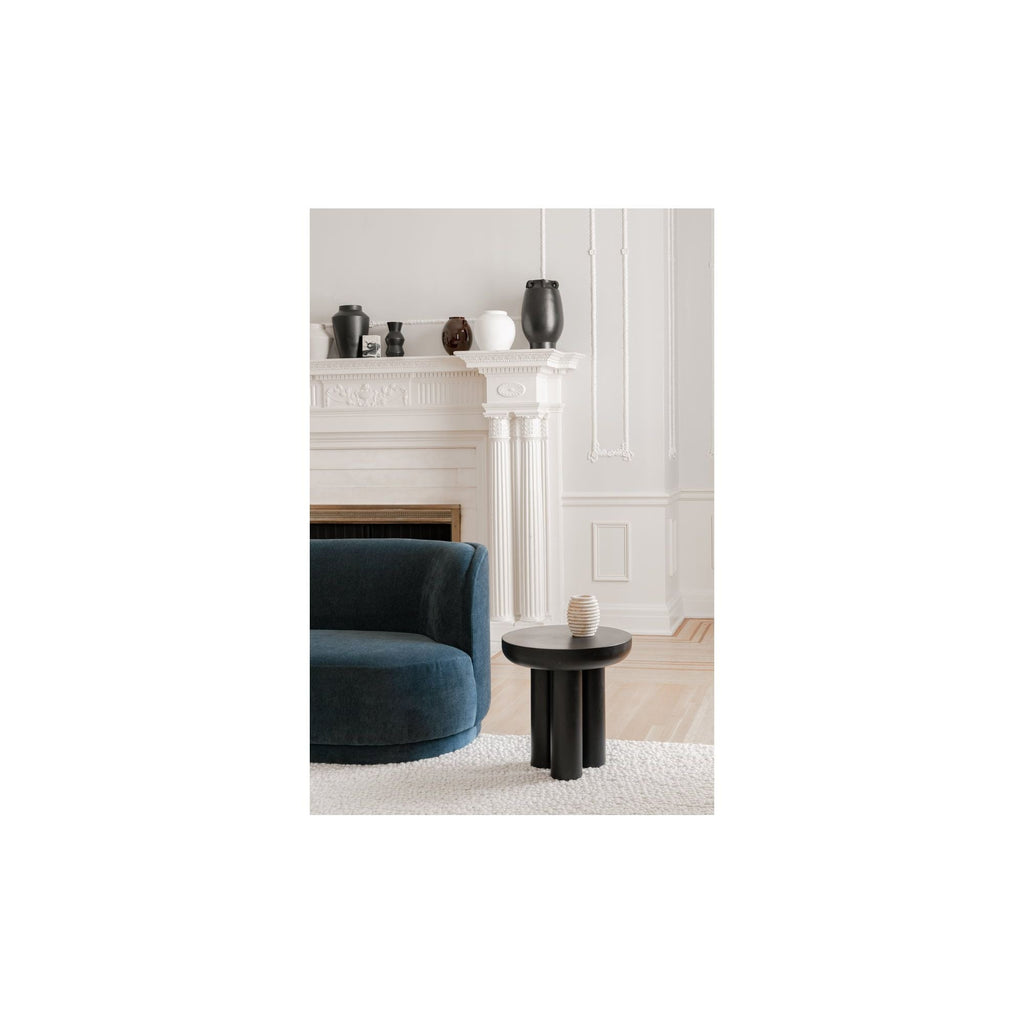 Table d'appoint d'extérieur en béton fibré et fer, avec plateau en dalle monolithique pour patio