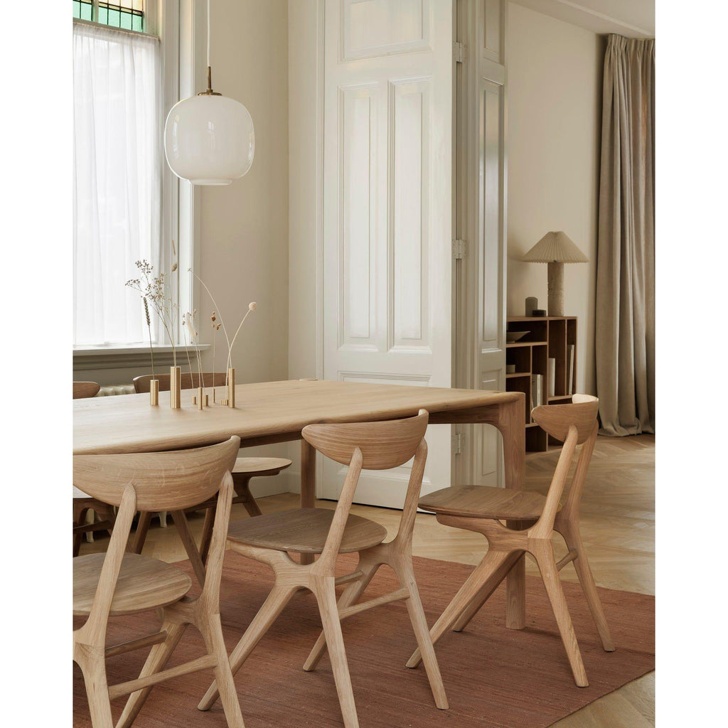 Table de salle à manger organique moderne en bois de chêne avec plateau rectangulaire poli imparfait