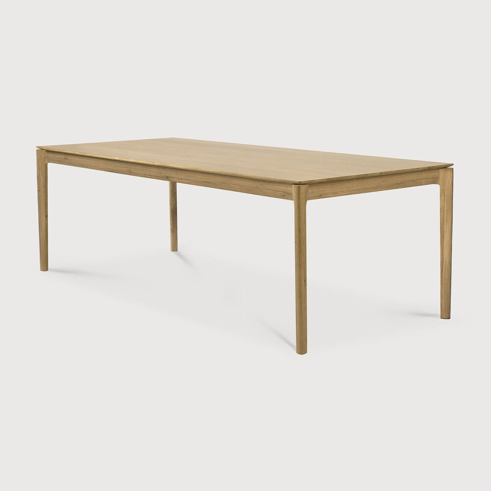 Table de salle à manger Airy en chêne massif avec plateau rectangulaire et cadre ouvert léger pour salle à manger