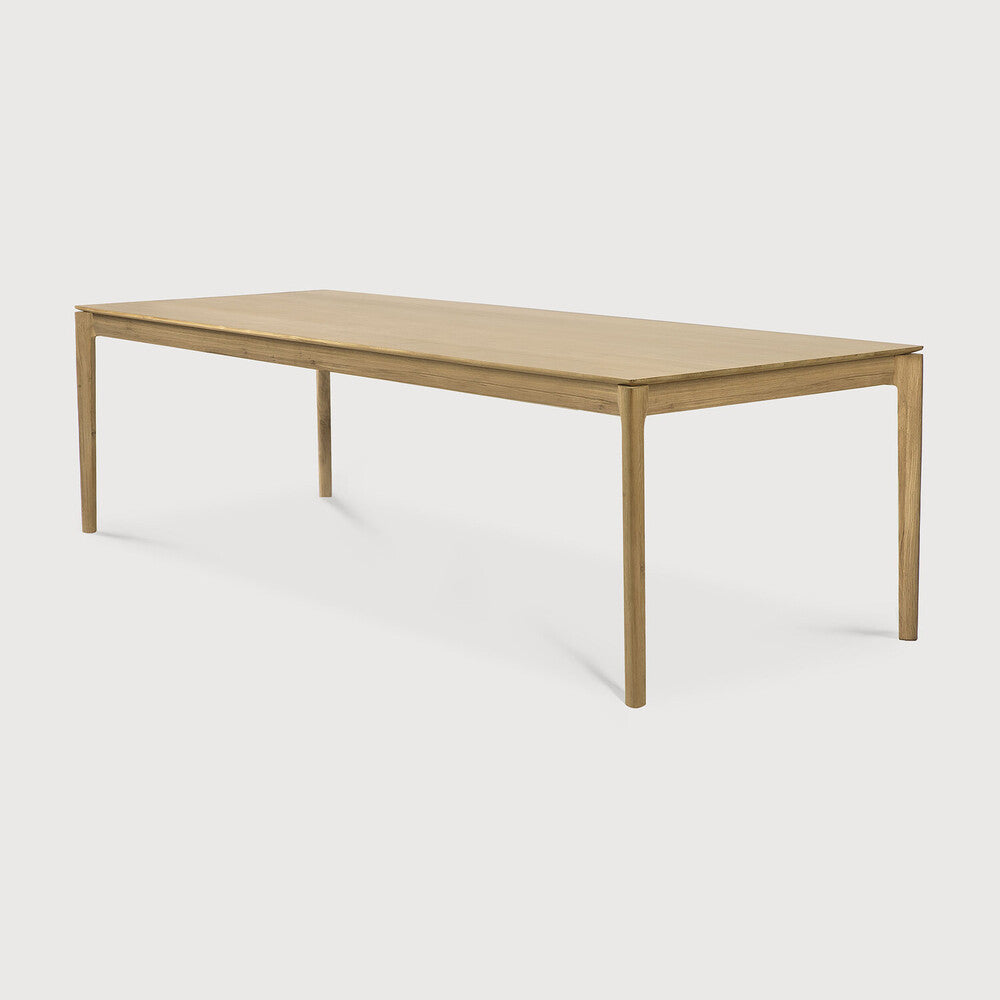 Table de salle à manger Airy en chêne massif avec plateau rectangulaire et cadre ouvert léger pour salle à manger