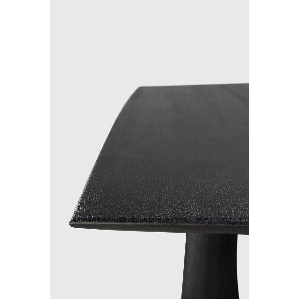 Table de salle à manger contemporaine en chêne massif avec plateau rectangulaire aux bords adoucis
