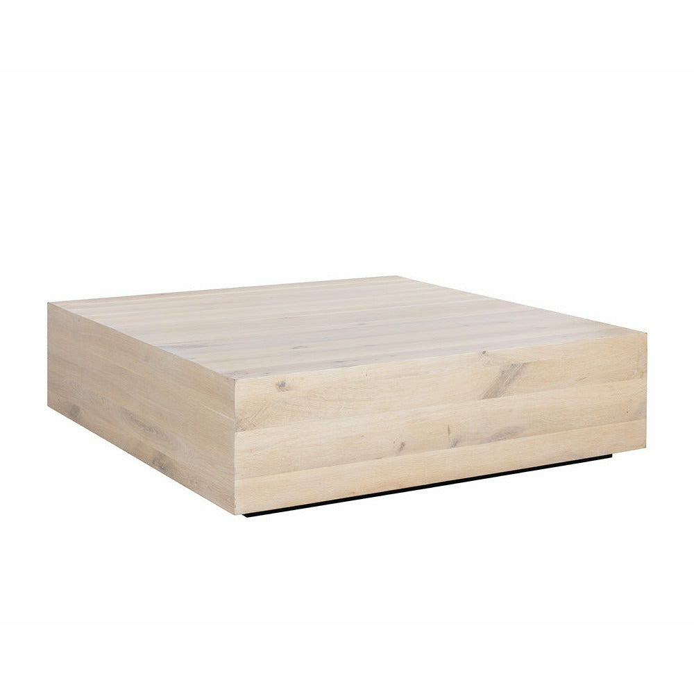 Table basse moderne en chêne massif avec plateau carré blanchi et cadre minimaliste pour salon