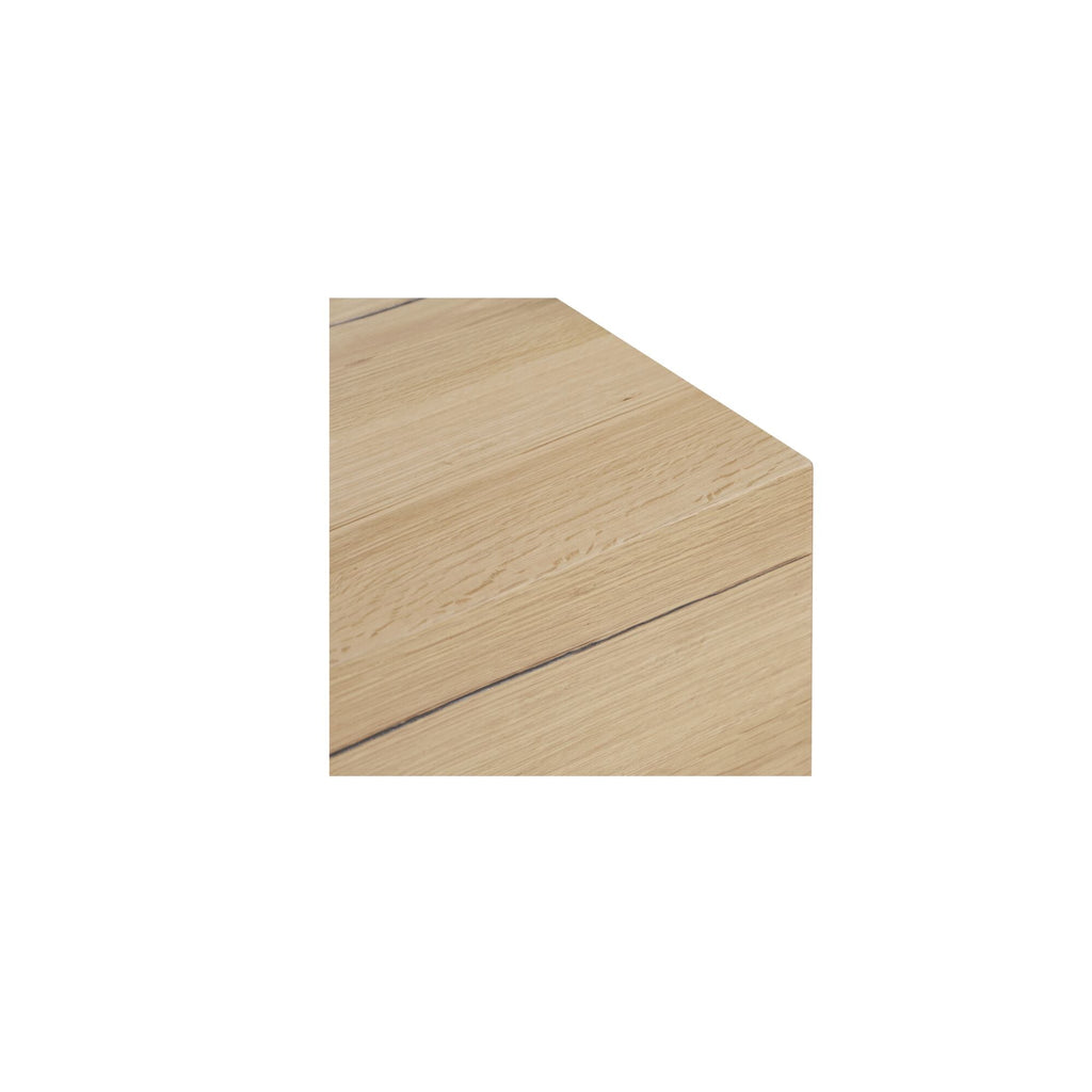 Table basse minimaliste en chêne avec plateau rectangulaire étroit et base en retrait pour salon