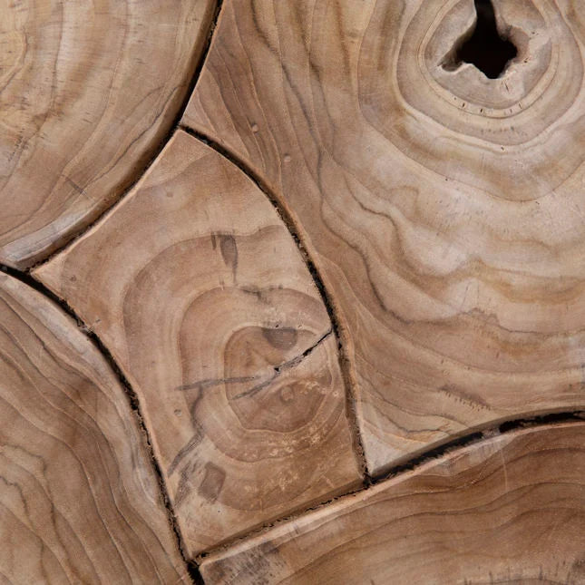 Table d'appoint en teck recyclé artisanal avec plateau carré en morceaux de puzzle et finition naturelle pour le salon