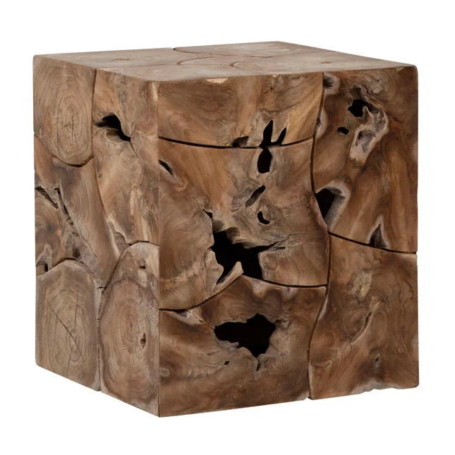Table d'appoint en teck recyclé artisanal avec plateau carré en morceaux de puzzle et finition naturelle pour le salon