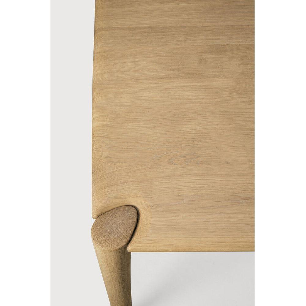 Table de salle à manger organique moderne en bois de chêne avec plateau rectangulaire poli imparfait
